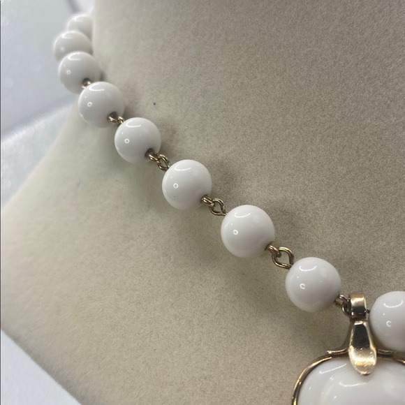 Vintage Trifari Milk Glass Beaded Apples and Gold Tone Necklace